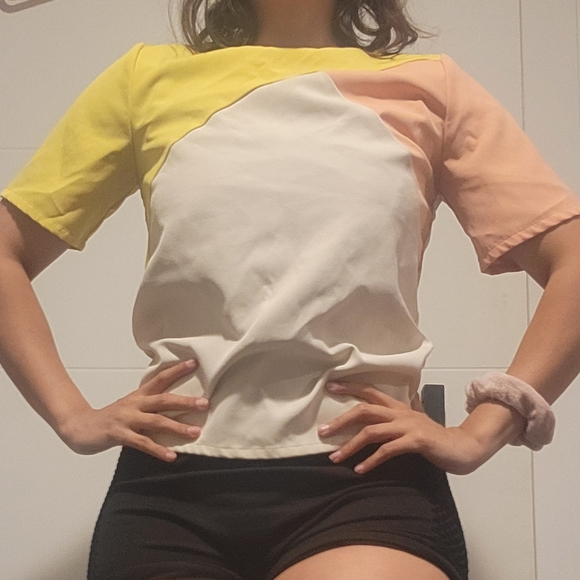 Color Block Yellow and Pink T Shirt Size XS - Picture 3 of 4